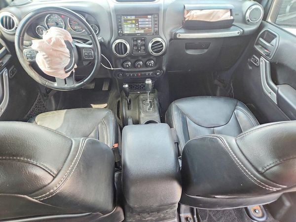 2017 JEEP WRANGLER UNLIMITED SAHARA 4X4