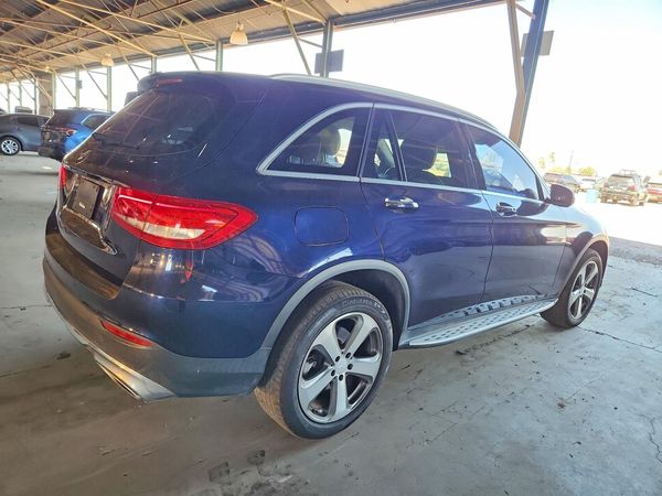 2016 MERCEDES-BENZ GLC GLC300