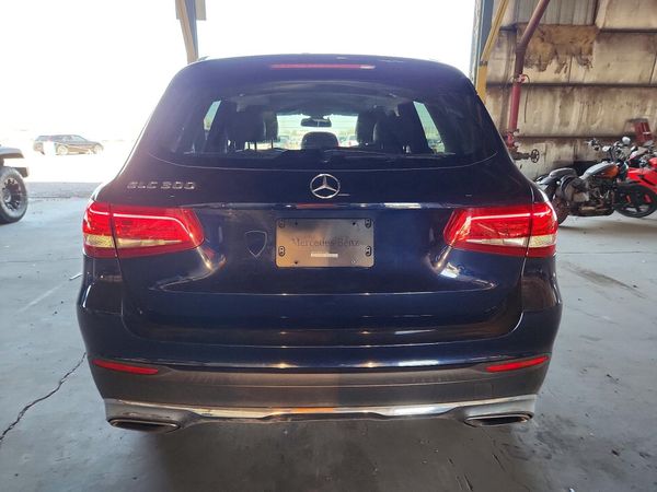 2016 MERCEDES-BENZ GLC GLC300