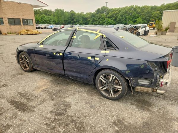 2017 AUDI A4 quattro Premium Plus