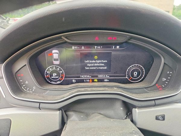 2017 AUDI A4 quattro Premium Plus