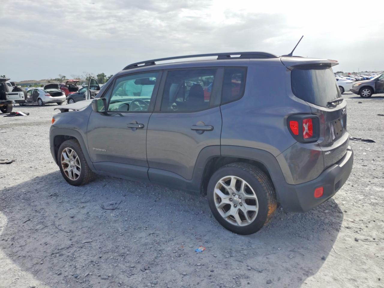 2017 JEEP RENEGADE LATITUDE 4X2