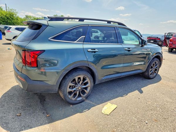 2021 KIA SORENTO
