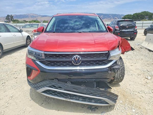 2022 VOLKSWAGEN TAOS 4Motion SE