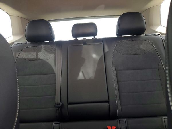 2022 VOLKSWAGEN TAOS 4Motion SE