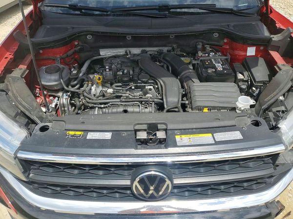2022 VOLKSWAGEN TAOS 4Motion SE