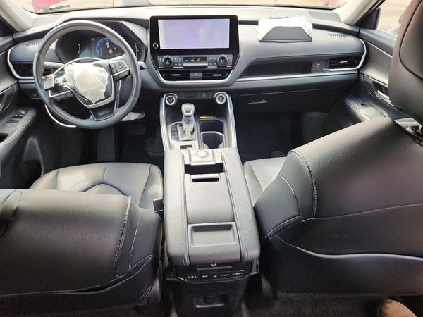 2024 TOYOTA GRAND HIGHLANDER