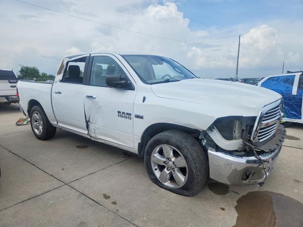 2018 RAM 1500 SLT CREW CAB 4X2