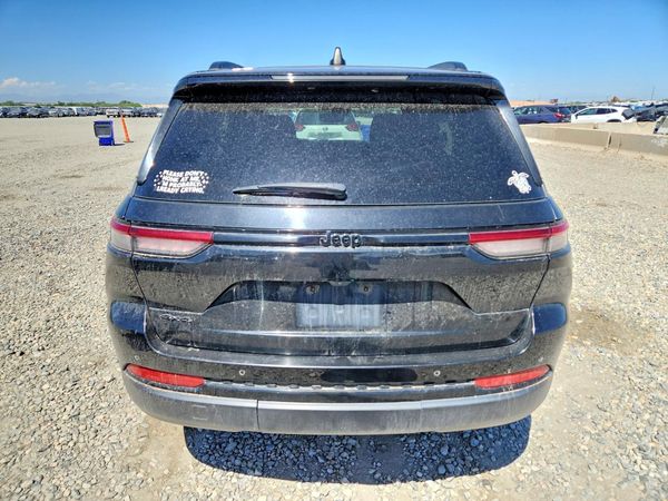 2022 JEEP GRAND CHEROKEE LAREDO 4X4