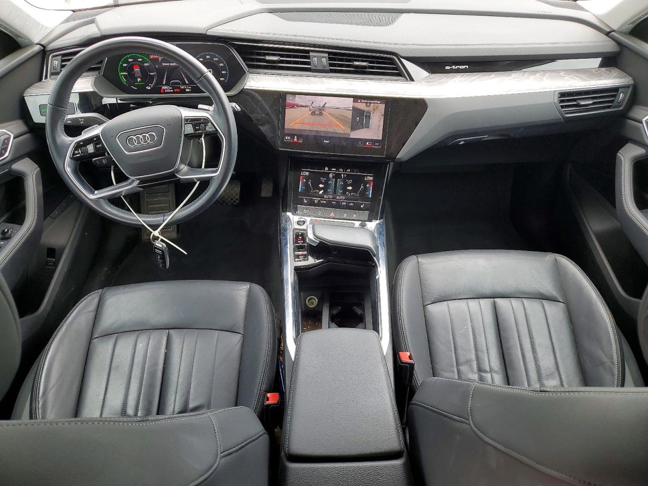 2021 AUDI E-TRON quattro Premium