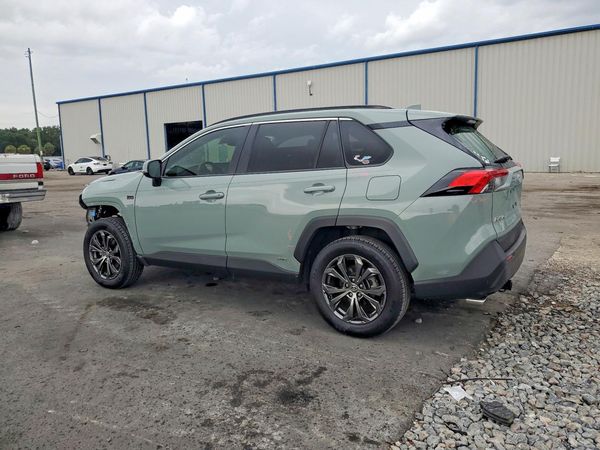 2022 TOYOTA RAV4 XLE Premium