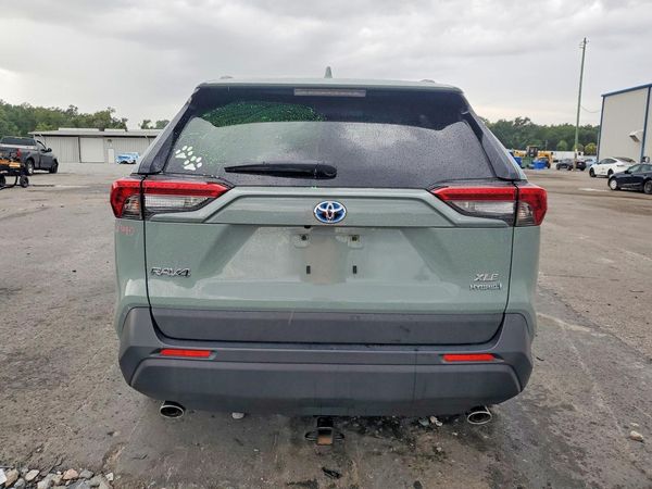 2022 TOYOTA RAV4 XLE Premium