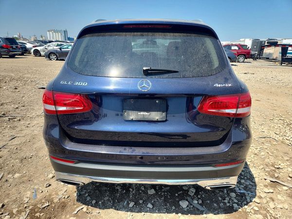 2017 MERCEDES-BENZ GLC GLC300 Base-4M