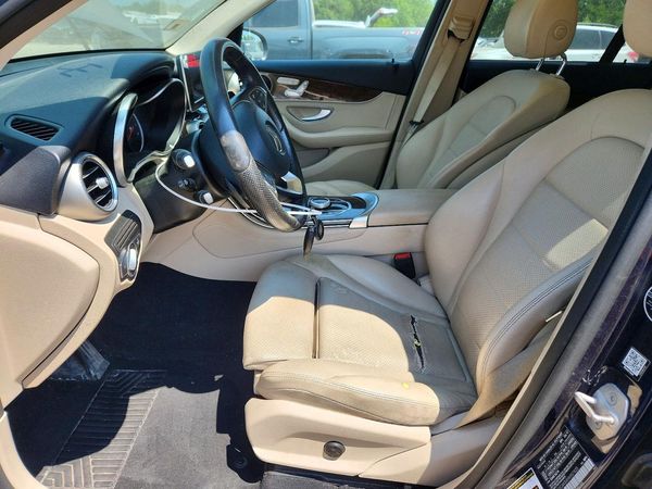 2017 MERCEDES-BENZ GLC GLC300 Base-4M