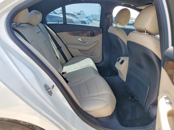 2018 MERCEDES-BENZ C C300