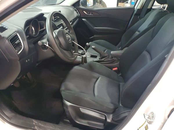 2014 MAZDA 3 SV/Base