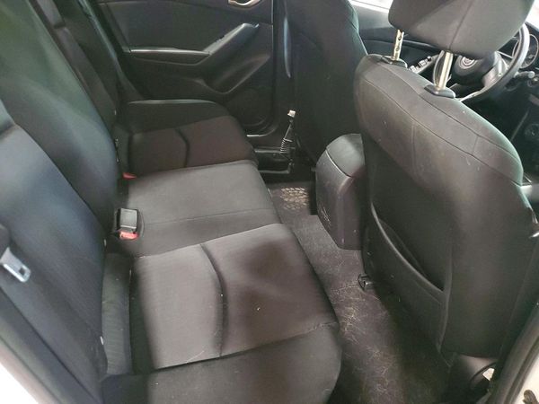 2014 MAZDA 3 SV/Base