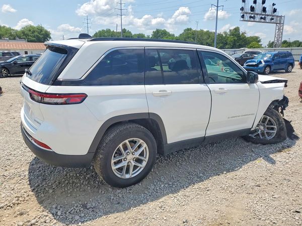 2025 JEEP GRND CHEROKE Laredo, Altitude