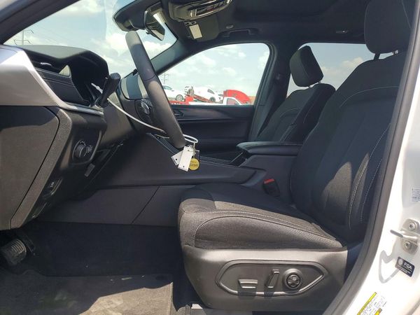 2025 JEEP GRND CHEROKE Laredo, Altitude