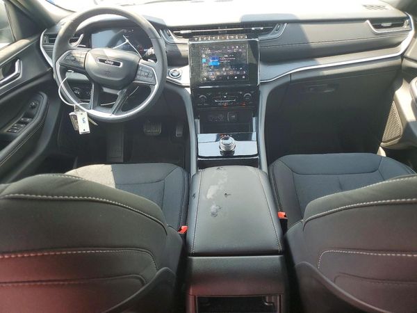 2025 JEEP GRND CHEROKE Laredo, Altitude