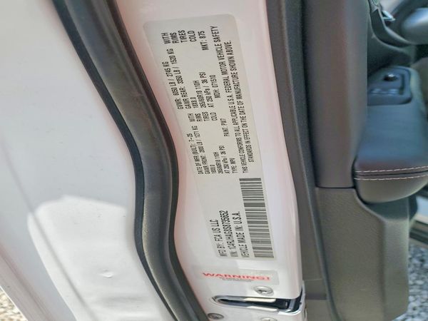 2025 JEEP GRND CHEROKE Laredo, Altitude