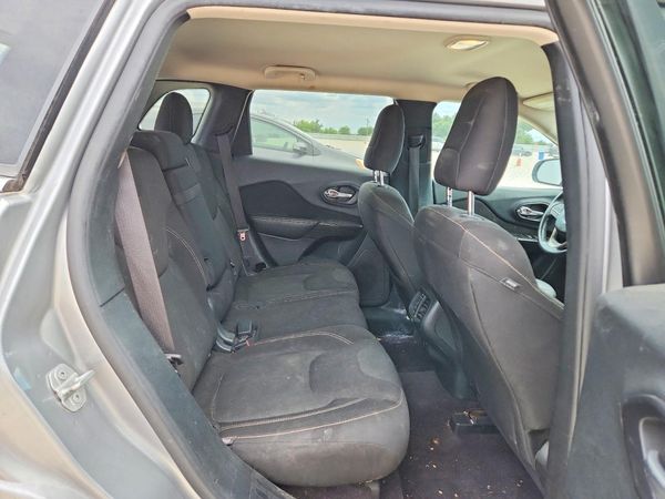 2016 JEEP CHEROKEE LATITUDE FWD