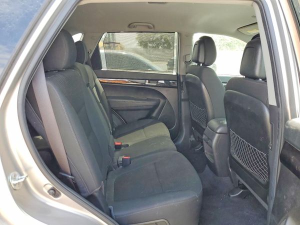 2015 KIA SORENTO GL