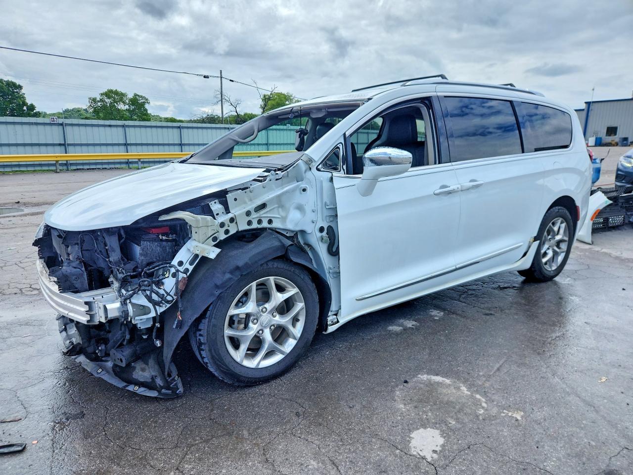 2018 CHRYSLER PACIFICA