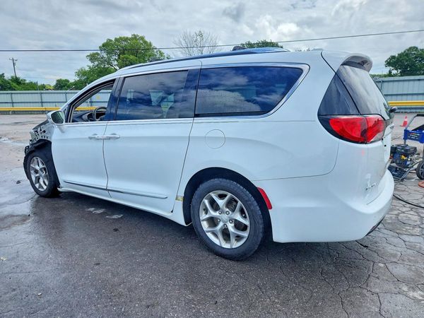 2018 CHRYSLER PACIFICA