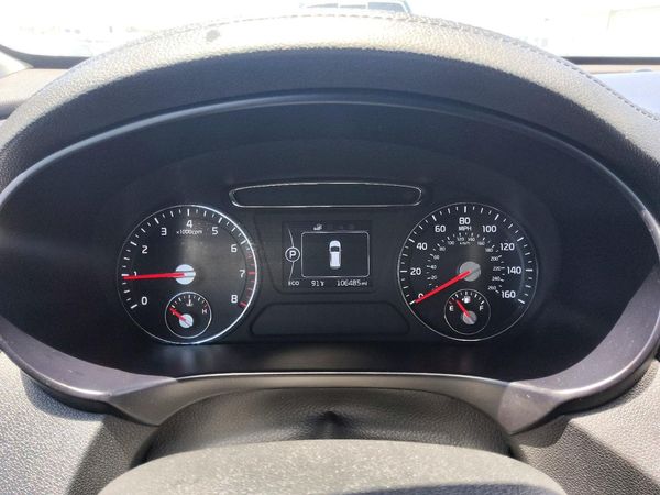 2018 KIA SORENTO L, LX