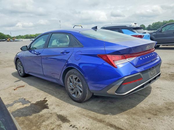 2024 HYUNDAI ELANTRA Blue