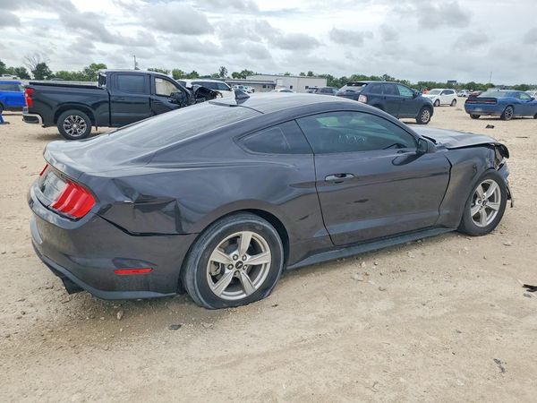 2022 FORD MUSTANG