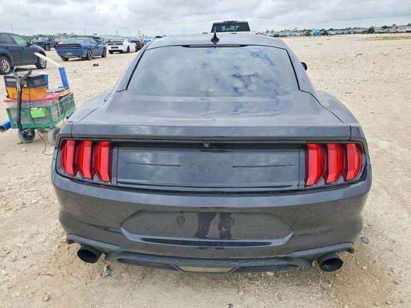 2022 FORD MUSTANG