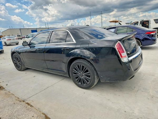 2013 CHRYSLER 300