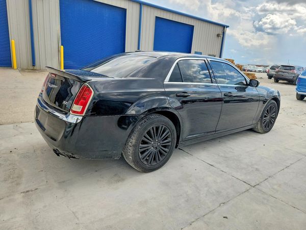 2013 CHRYSLER 300