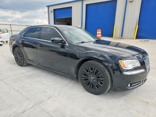 2013 CHRYSLER 300
