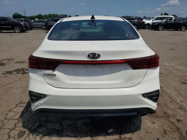 2021 KIA FORTE FE, LXS