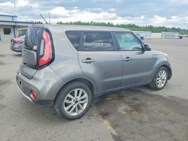 2017 KIA SOUL