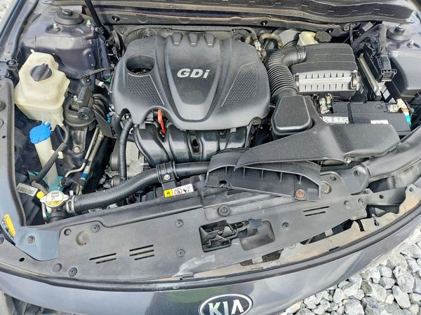 2015 KIA OPTIMA GL - Middle-low