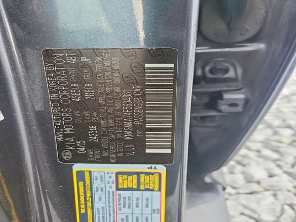 2015 KIA OPTIMA GL - Middle-low
