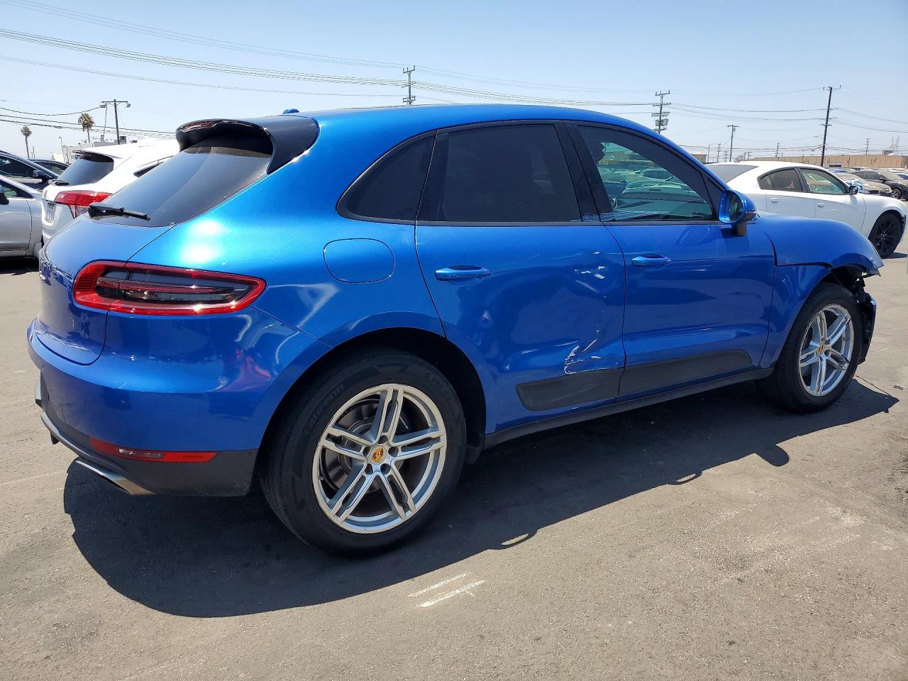 2017 PORSCHE MACAN
