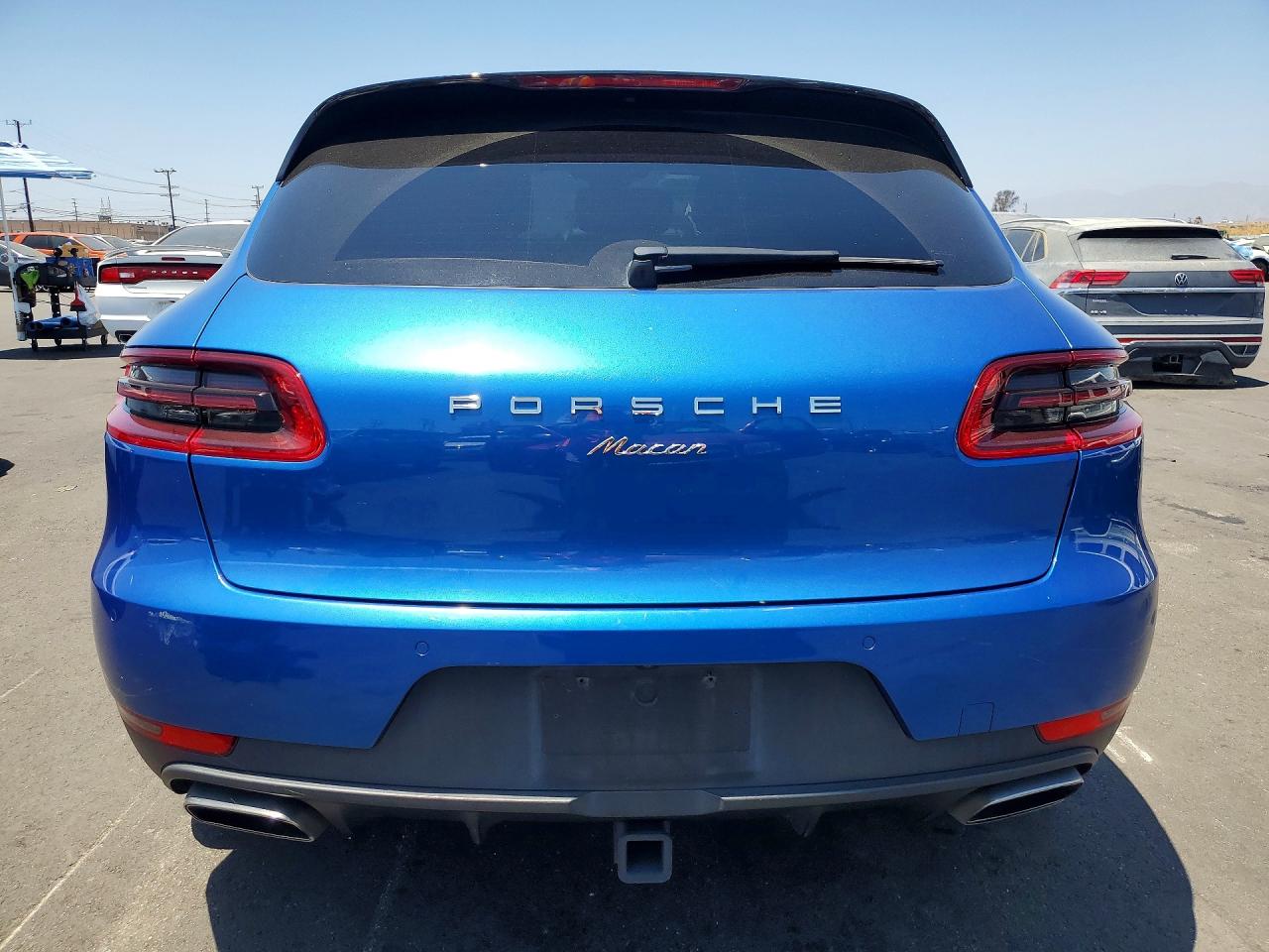 2017 PORSCHE MACAN