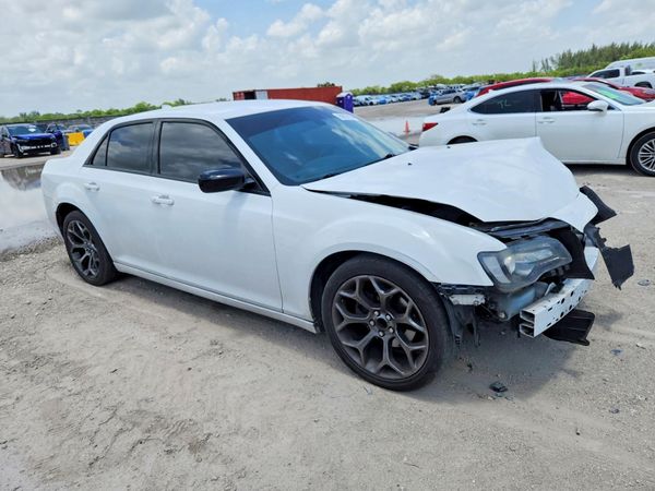 2018 CHRYSLER 300