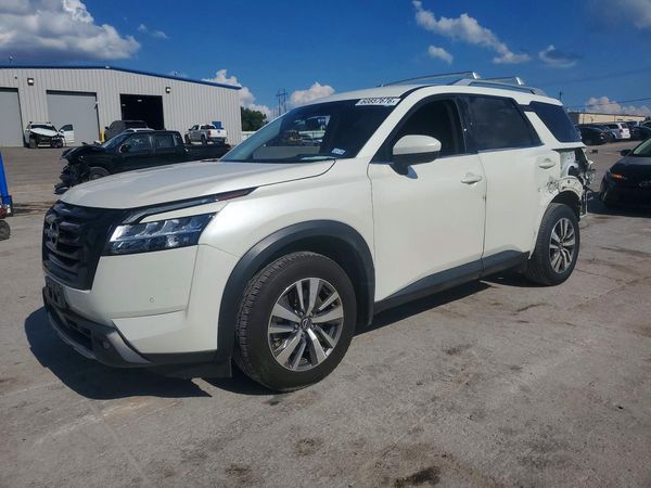 2022 NISSAN PATHFINDER