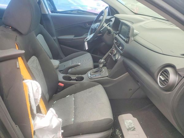 2018 HYUNDAI KONA SEL with Tech Pkg