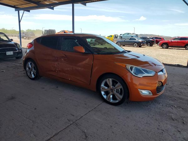 2015 HYUNDAI VELOSTER GLS(Middle)