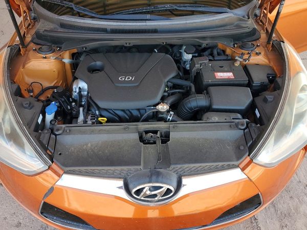 2015 HYUNDAI VELOSTER GLS(Middle)