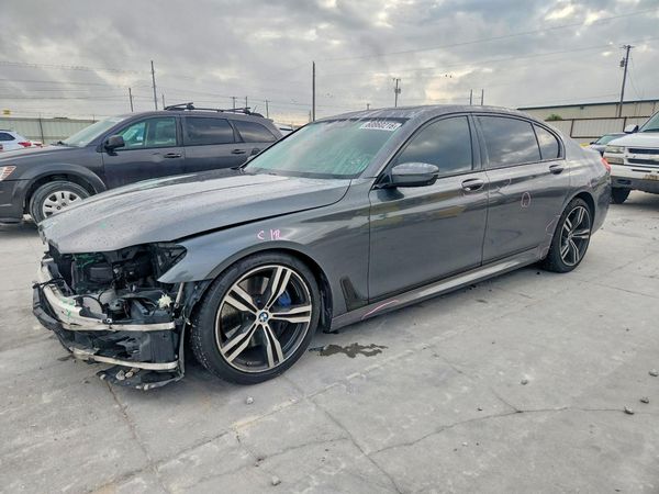 2018 BMW 750