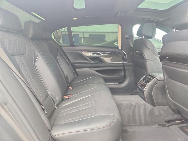 2018 BMW 750