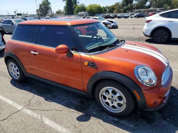 2012 MINI COOPER